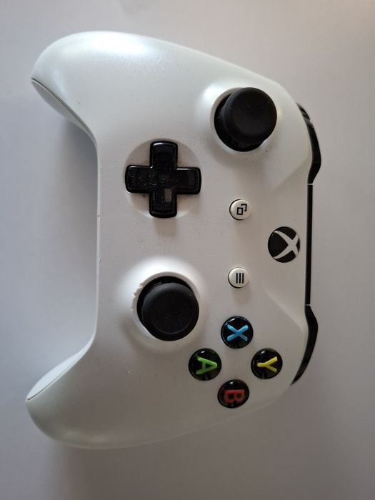 Pad xbox one s/x series Pc model 1708 z wadą