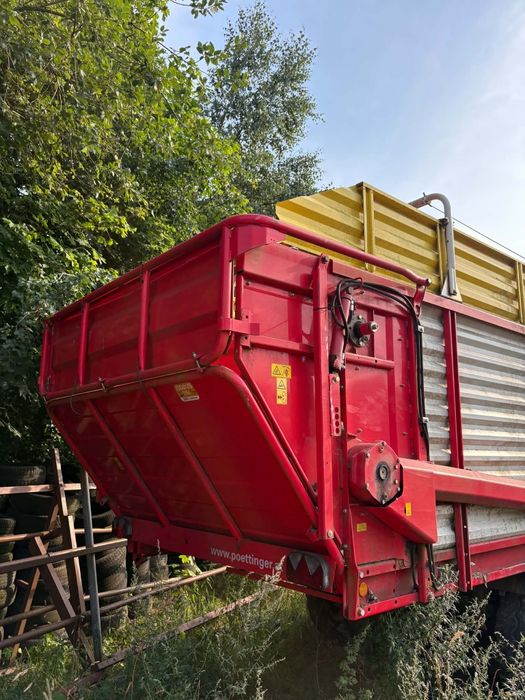 Przyczepa samozbierająca Pottinger FARO4000