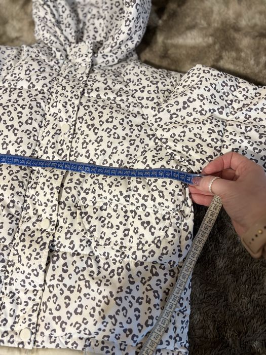 Весняна куртка на дівчинку