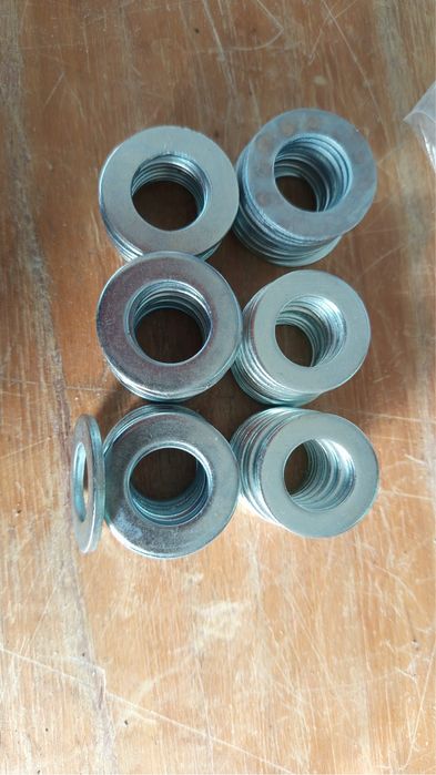 61 unidades de anilhas