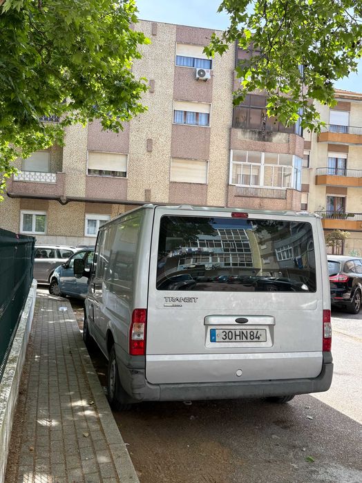 Alugo Carinha - Ford Transit Van