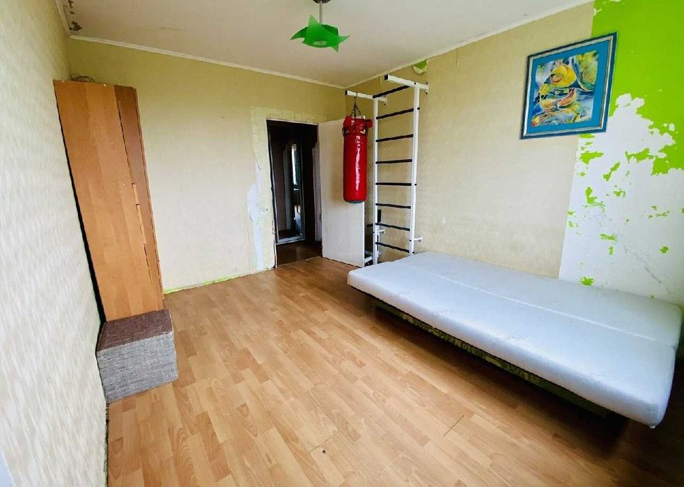 Продаж 2х кімнатної квартири на вул. Олега Антонова