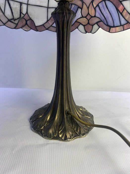 Lampa witrażowa stołowa