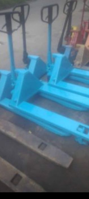 Porta- palete ,Vendo porta-paletes em excelente estado, ideais para ar