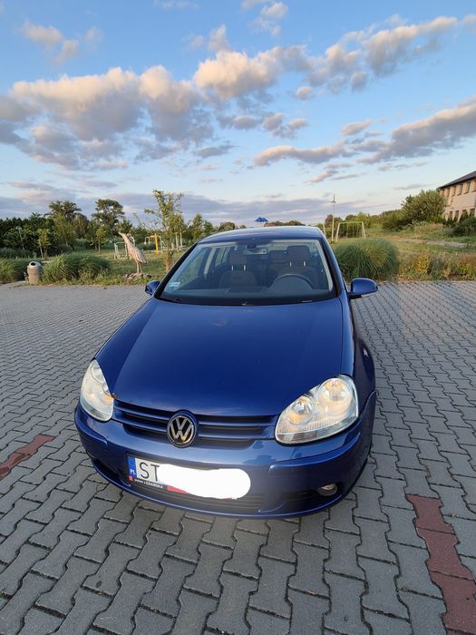 Volkswagen Golf 5 1.6 fsi benzyna