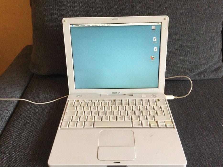 Computador IBook G4 da Apple