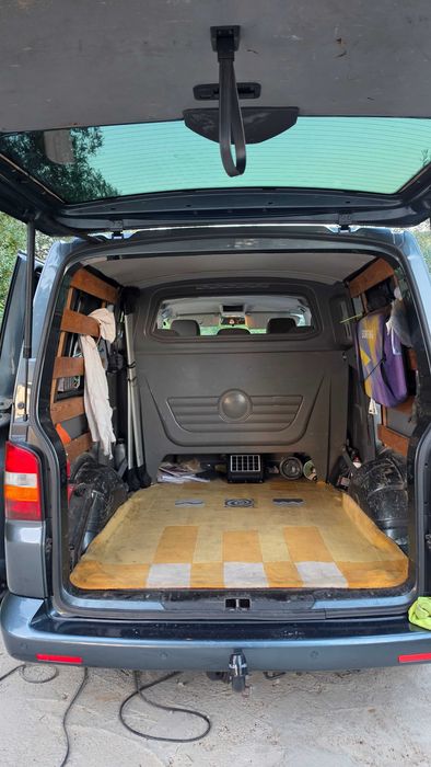 VW Transporter T5 2.5 TDI diesel 5 portas 2008