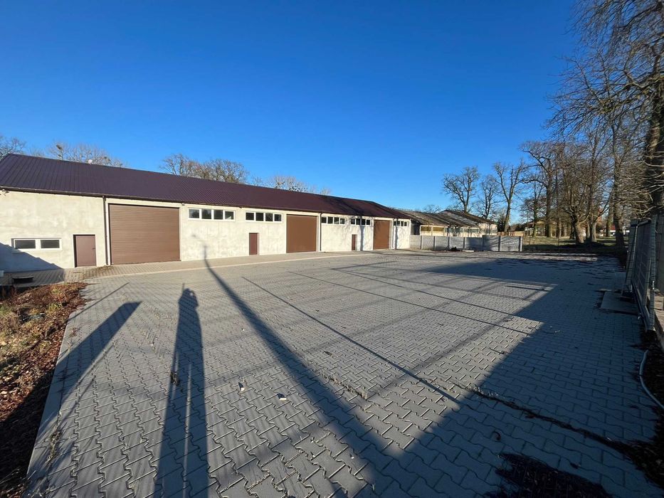 Hala 560m2 na działce 1776m2 na sprzedaż / wynajem