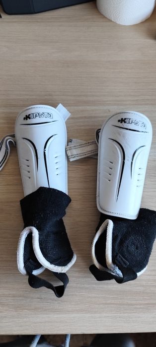Caneleiras de futebol Kipsta em branco (S)