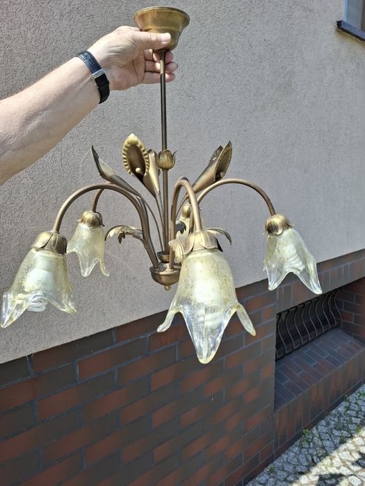 Żyrandol w stylu vintage