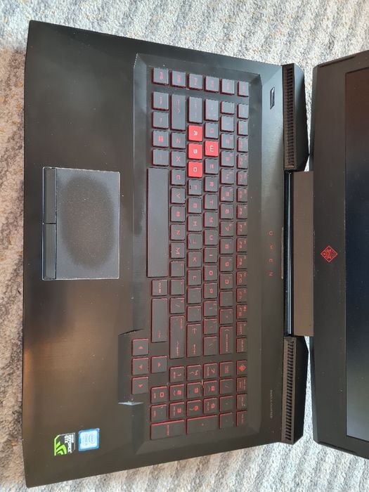 HP Omen 17-an010nw i5 GTX 1050