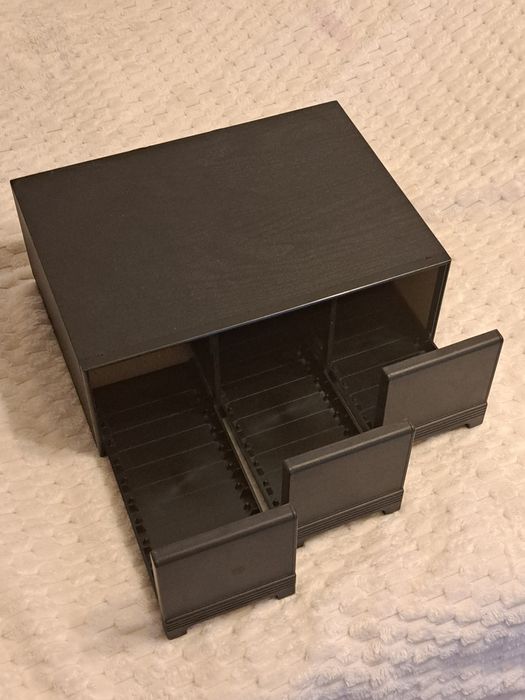 Szufladowy pojemnik do kaset magnetofonowych Vintage