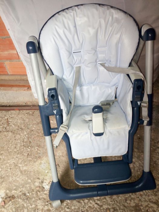 Cadeira de refeição chicco