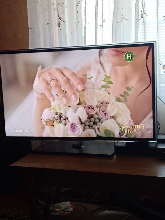 Обміняю телевізор Samsung UE40D6500 на компютер/ноутбук