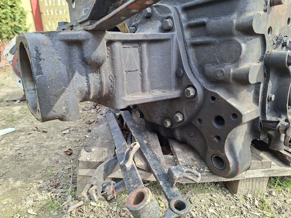 Pochwa tylna most nowy typ zwolnica mtz belarus pronar 820  1025 skrzynia