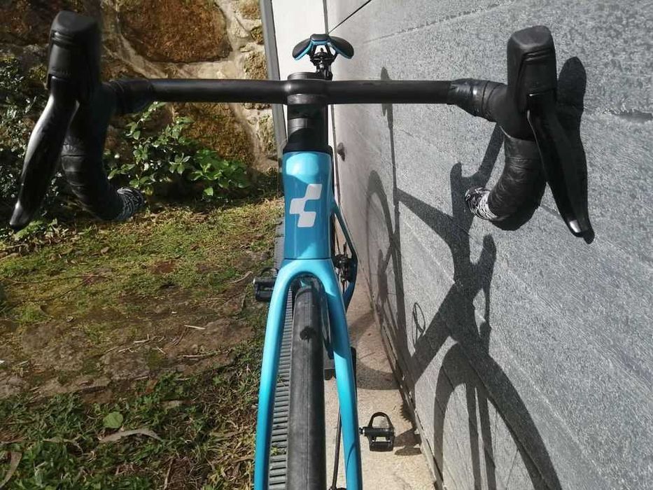 Bicicleta estrada Cube Agree C:62 disco