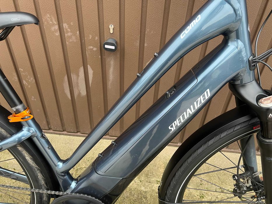 Rower elektryczny Specialized COMO