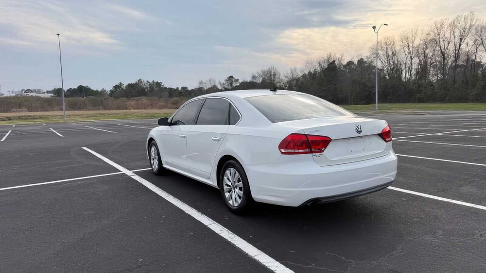 Volkswagen Passat      2014