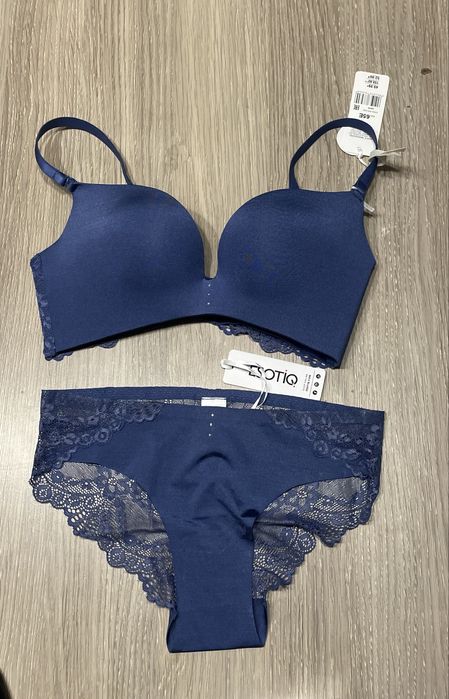 Komplet bielizny Esotiq biustonosz 65E majtki S