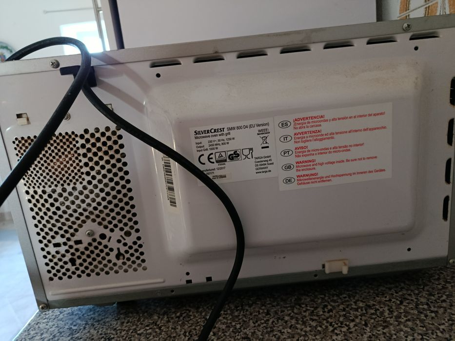 Microondas SilverCrest — 20L — Funciona bem — 2017
