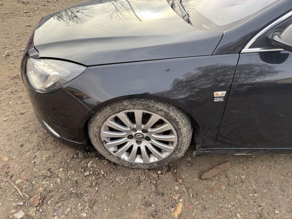 Opel insignia A błotnik lewy przód przedni z22c ładny