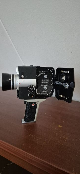 Продам старовинні відеокамеру fujica