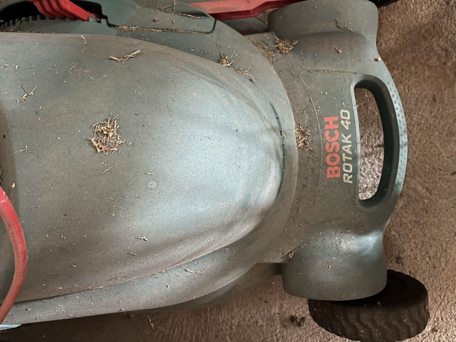 Corta relva eletrico