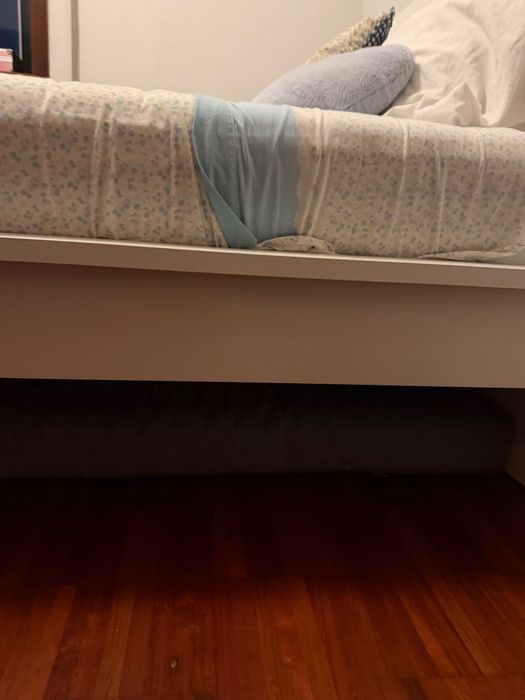 Cama com colchão da ikea a venda