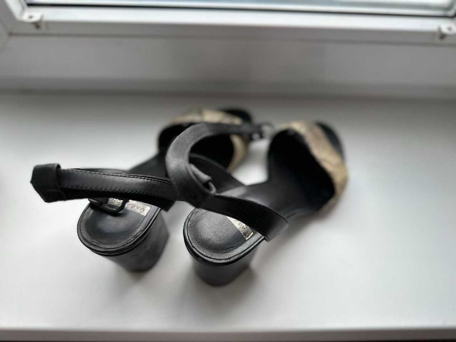 Жіночі шкіряні босоніжки Vogobond, 38 розмір