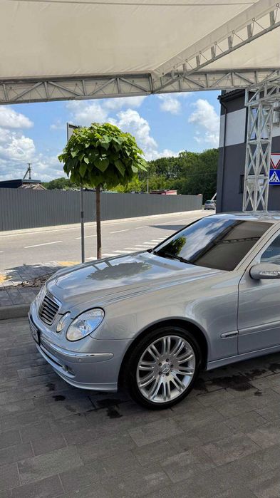 Продам мерседес W211