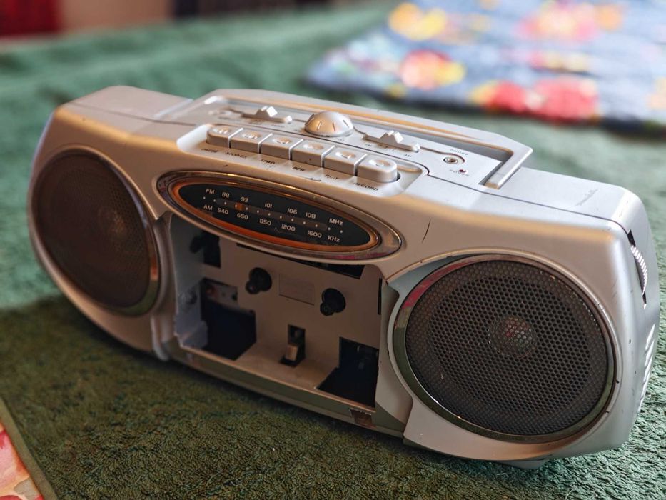 Radio magnetofon ELTA