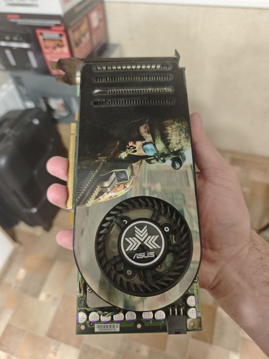 Видеокарта Asus 8800 GTS
