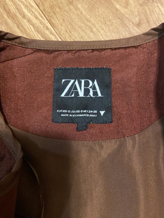Продам стьобану куртку Zara