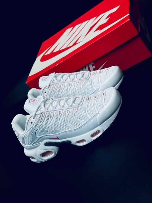 Женские кроссовки Nike air max tn 95 plus/ бело розовые кроссовки Найк