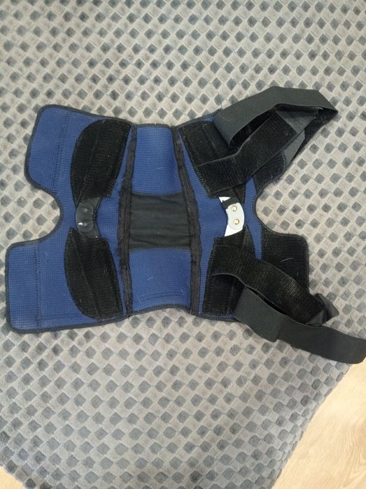 Ортез на колінний суглоб з металевими шарнірами