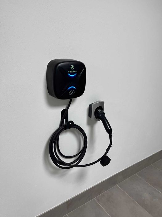 Wallbox Inteligente 7/11/22kW para Carregamento de Veículos Elétricos