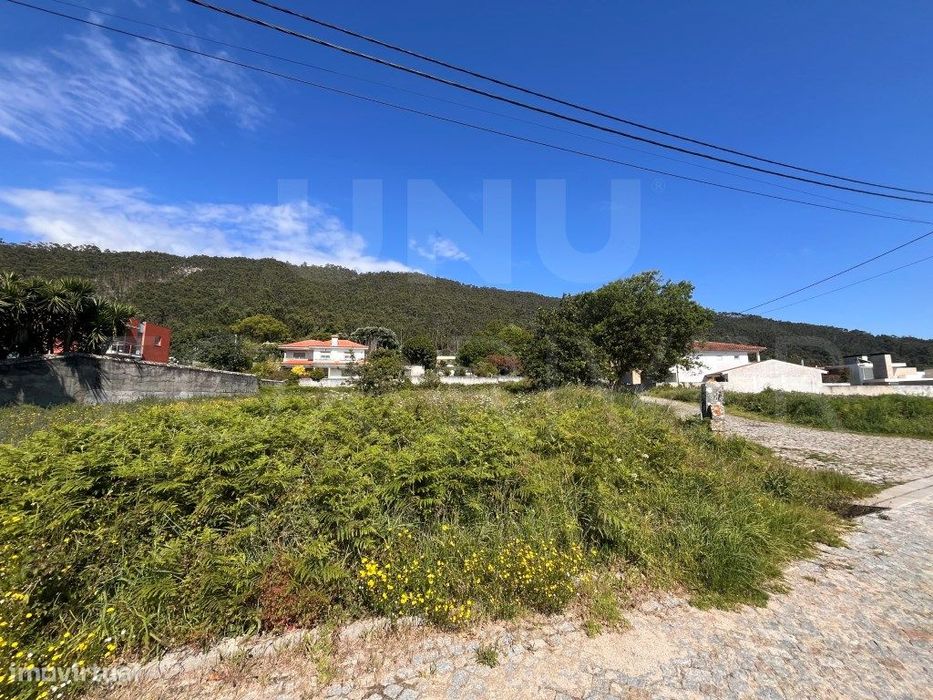 Terreno em Carreço