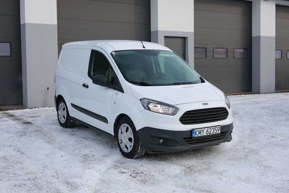Wynajem dostawczaka blaszaka Ford Transit Courier