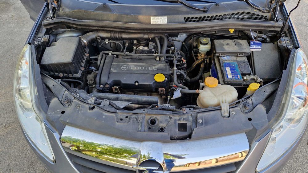 Opel Corsa D 2008r. 1.2 benzyna. Niski przebieg