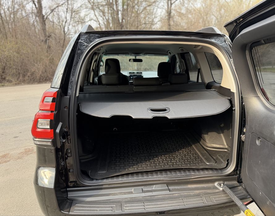 Toyota land cruiser Prado 150