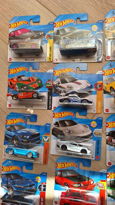 Hot wheels autko resorak samochodzik