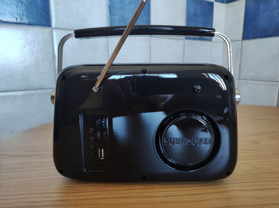 Rádio Vintage Madison.
