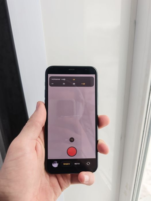 iPhone 11 pro 64 в идеале +4 чехла