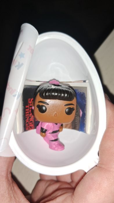 Kinder joy Stranger things фігурки