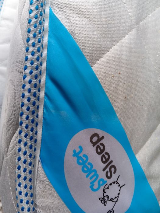 Кровать двуспальная