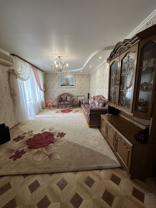 Продам 4 кім квартиру бульвар Центральний 23