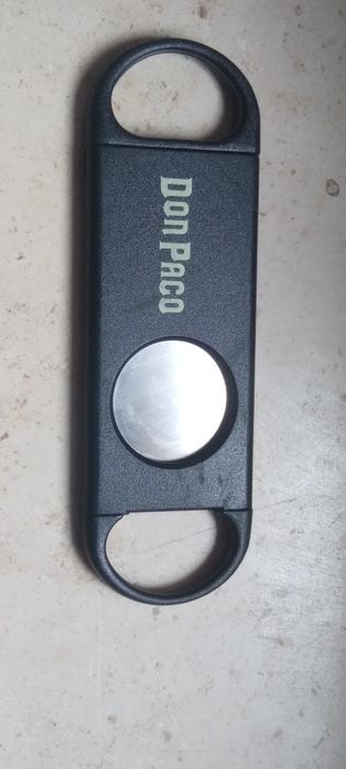 Corta charutos Don Paco e Atomic