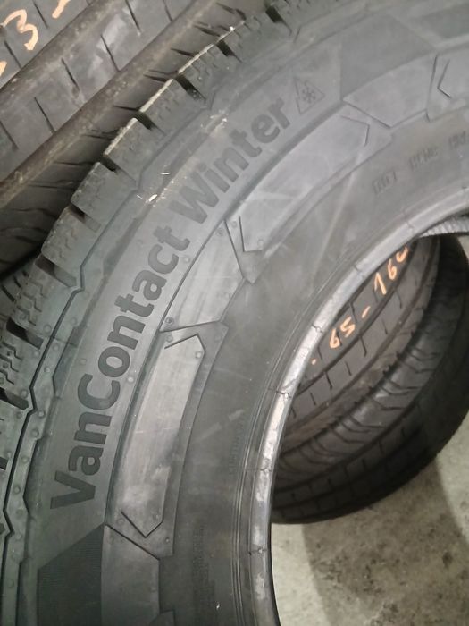 Pneus Novos 215/75R16 C Continental