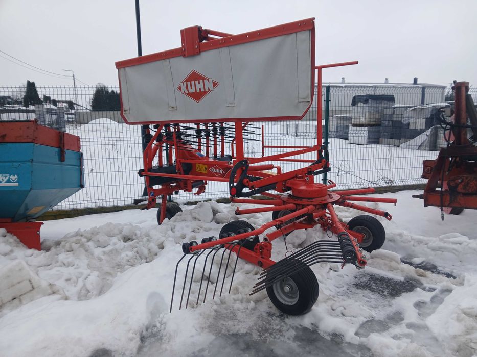 Zgrabiarka kuhn 3801 Gm claas Ga 4201  sprowadzona przewracarka