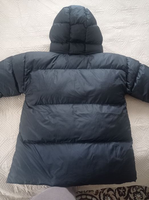 Зимова жіноча куртка